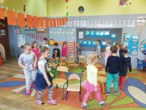 dzien_chlopca_jezyki014.jpg