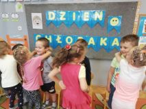 dzien_chlopca_jezyki023.jpg