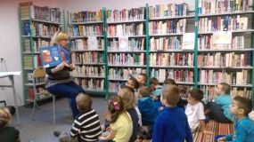 biblioteka_biedronki_grudzien01.jpg
